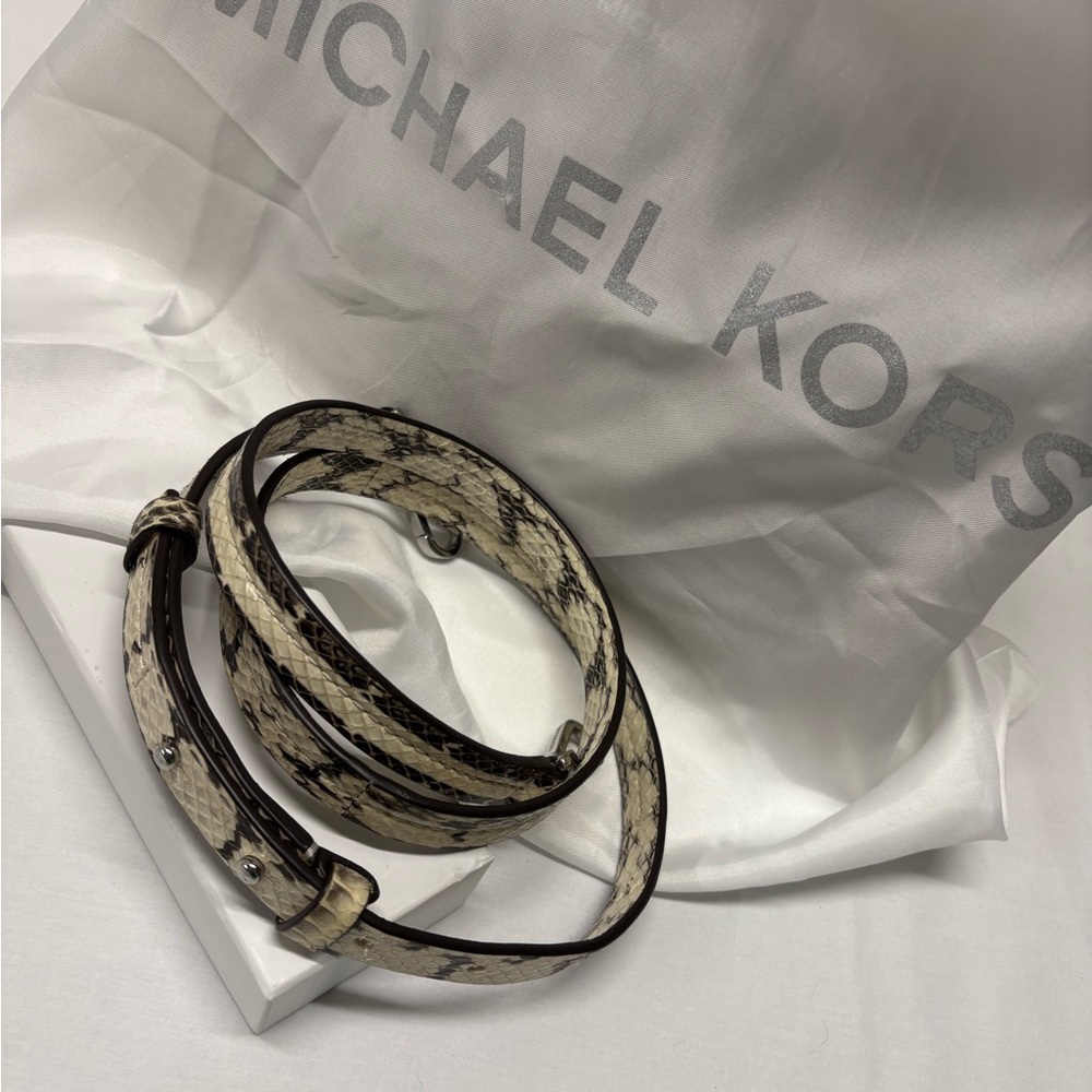 Michael Kors Snake Print Strap - Picture 2 of 3